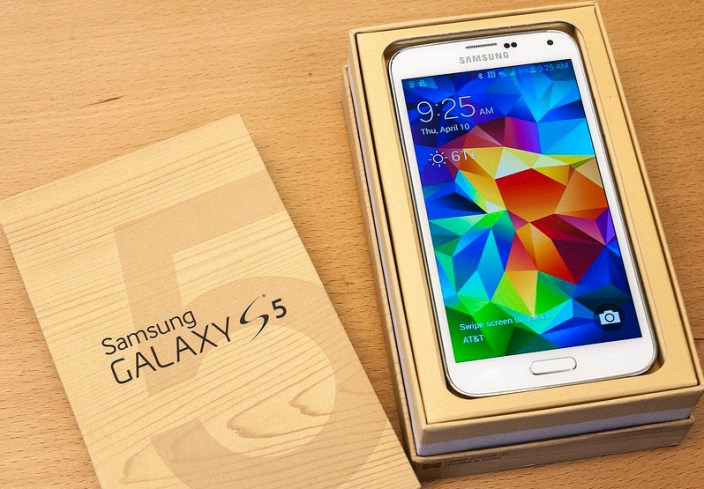samsung-galaxy-s5-box
