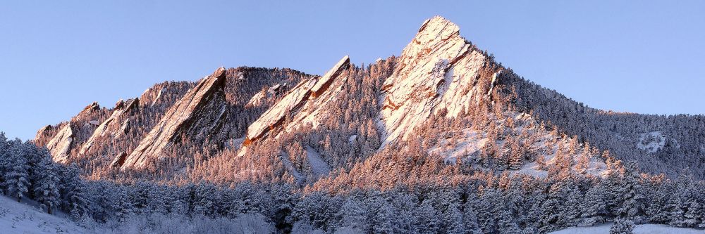 1600px-Flatirons_Winter_Sunrise_edit_2