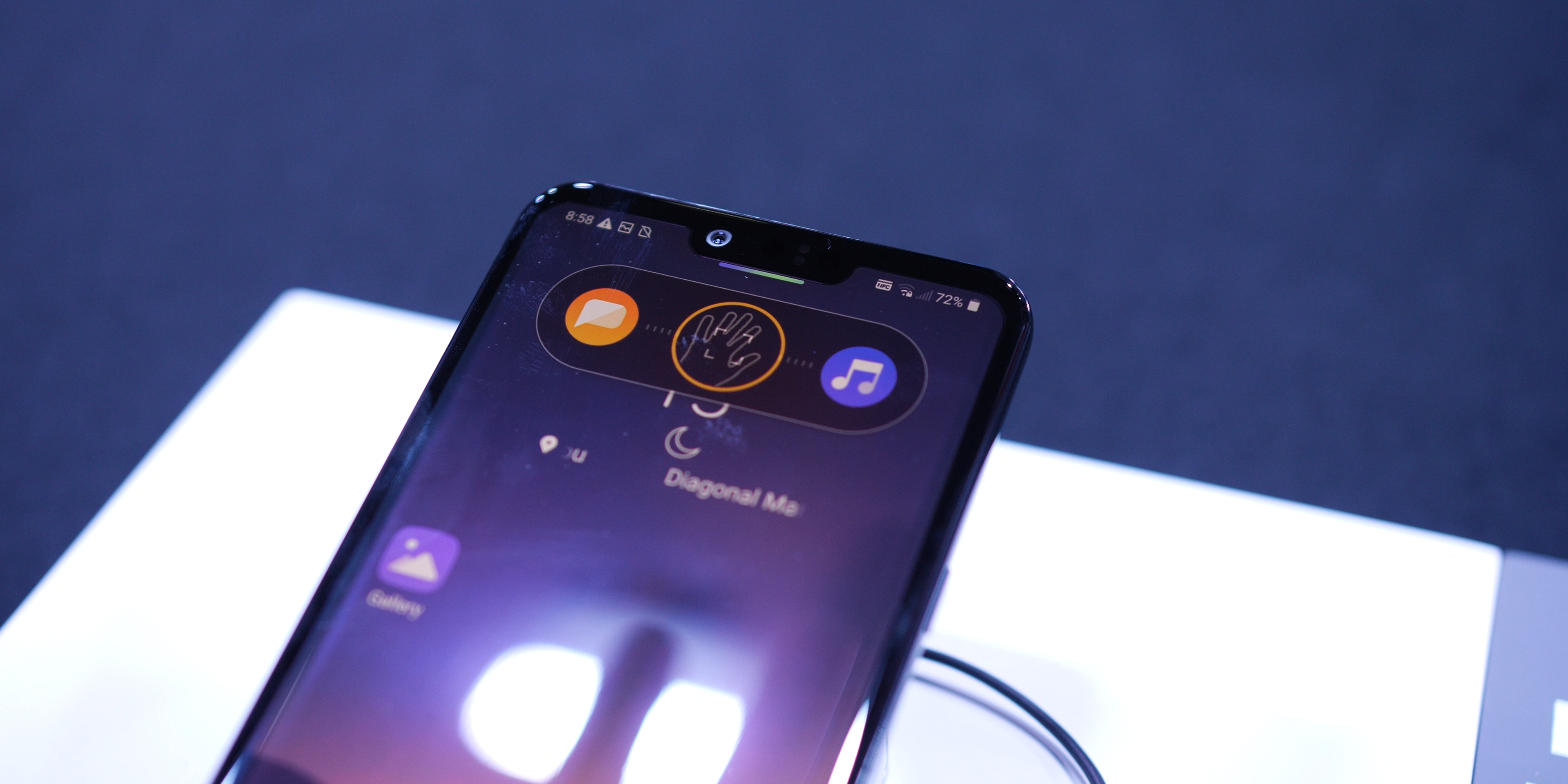 LG G8 ThinQ Air Motion controls
