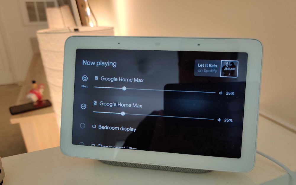 Smart Display speaker groups