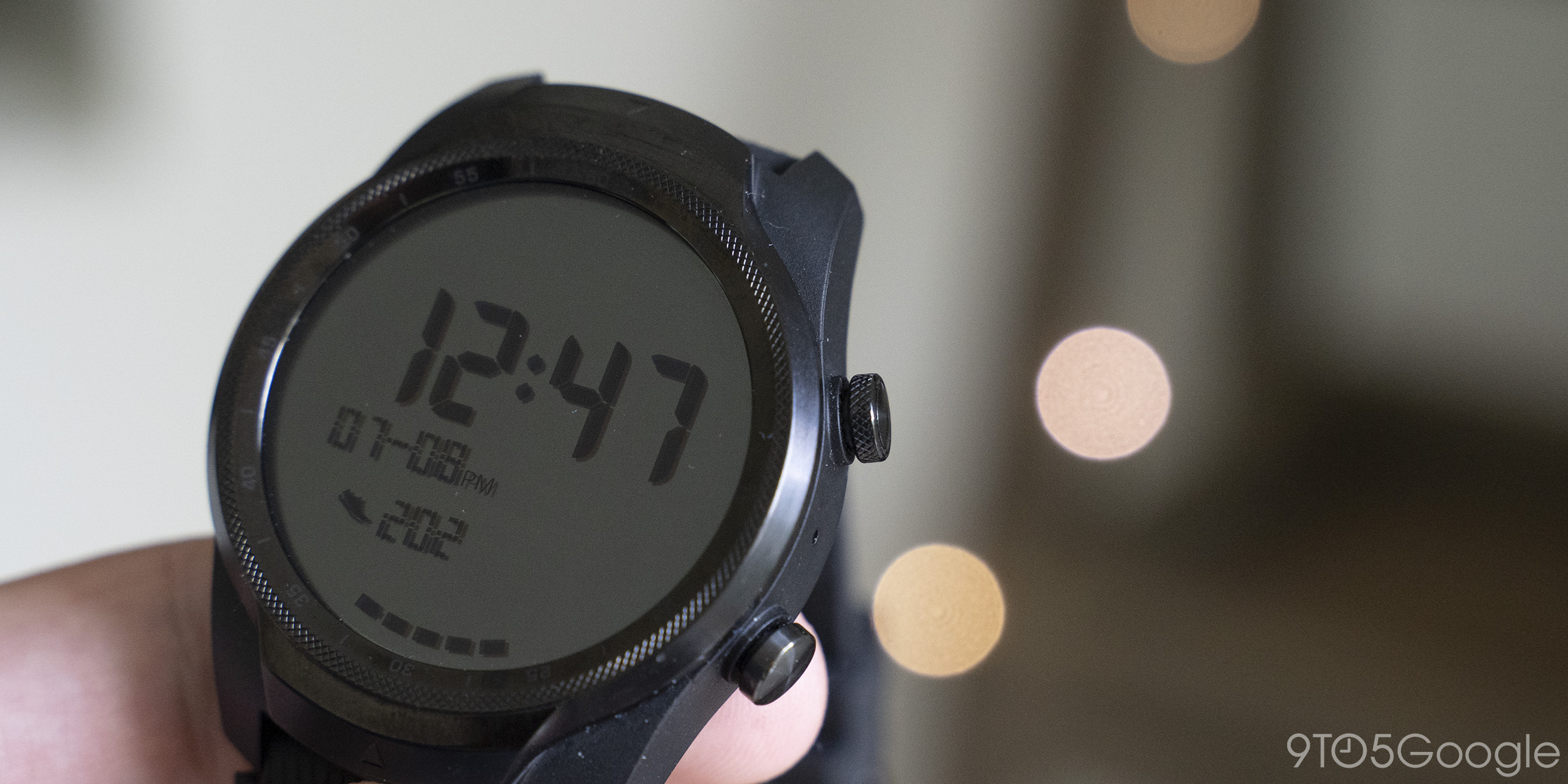 ticwatch pro 4g buttons