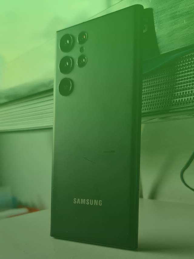 The Galaxy S22 Ultra is a Note reborn