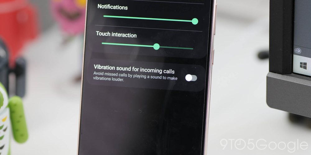 Speaker vibration in One UI 4.1
