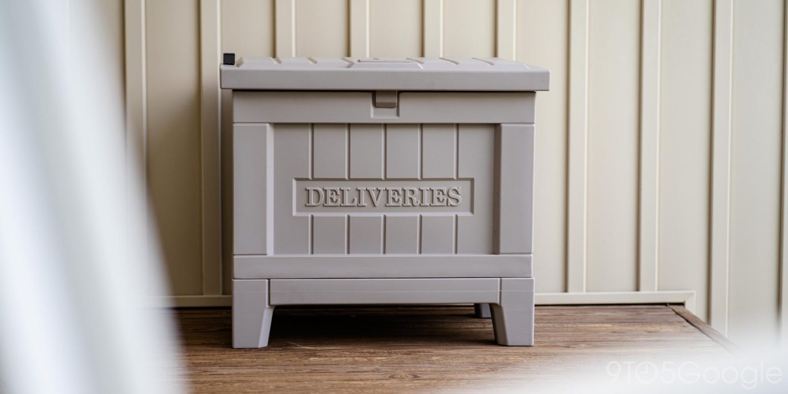 yale smart delivery box