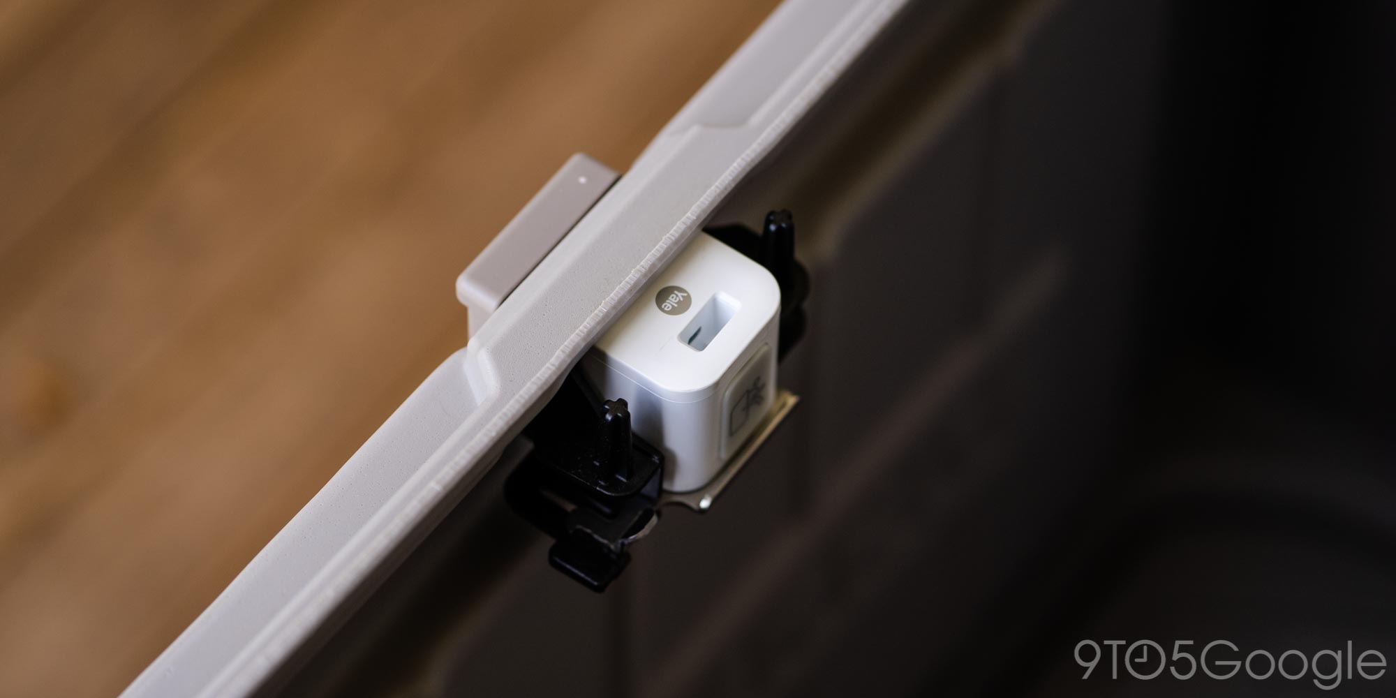 yale smart delivery box lock