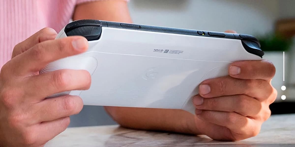 logitech g cloud gaming handheld