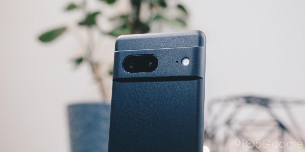 Totallee Pixel 7 case solid black