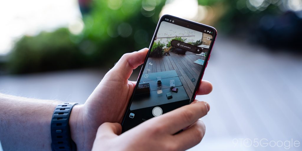 Motorola Razr+ camera